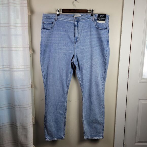 Abercrombie & Fitch Plus The 90s Slim Straight Ultra High Rise Curve Love Jeans - Picture 2 of 9
